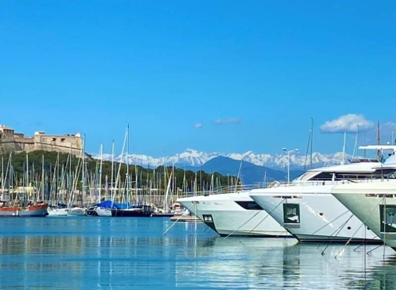 YACHT HARBOR ANTIBES PORT VAUBAN